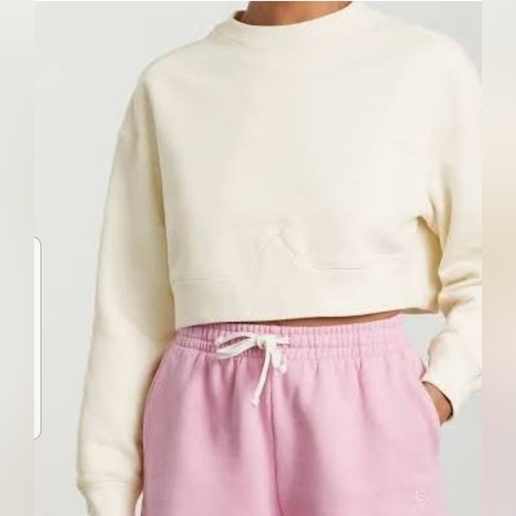 Cute Crewneck Crop Gym Sweatshirt Cream - Picture 7 of 9